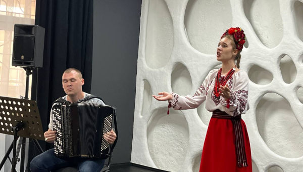 Творчі конкурси тривають