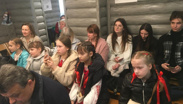 Анастасія Вострікова на фольклорній презентації 
